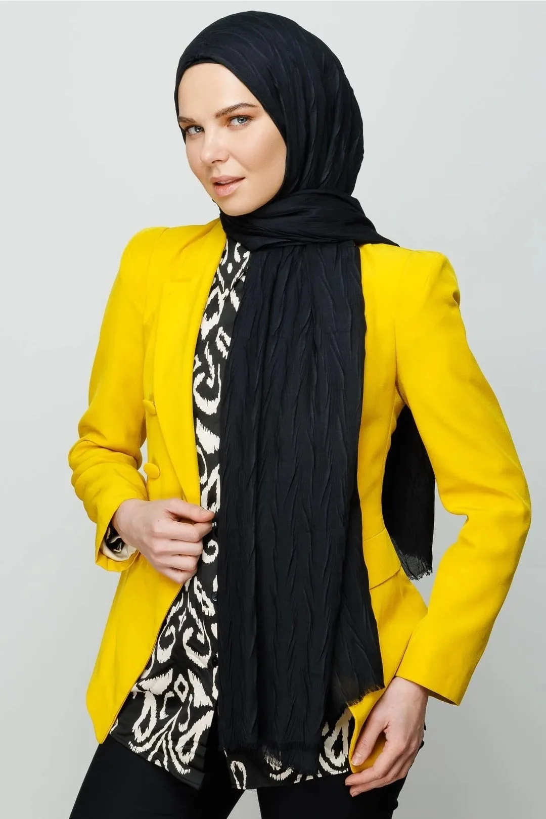Black Pleated Bamboo Hijab