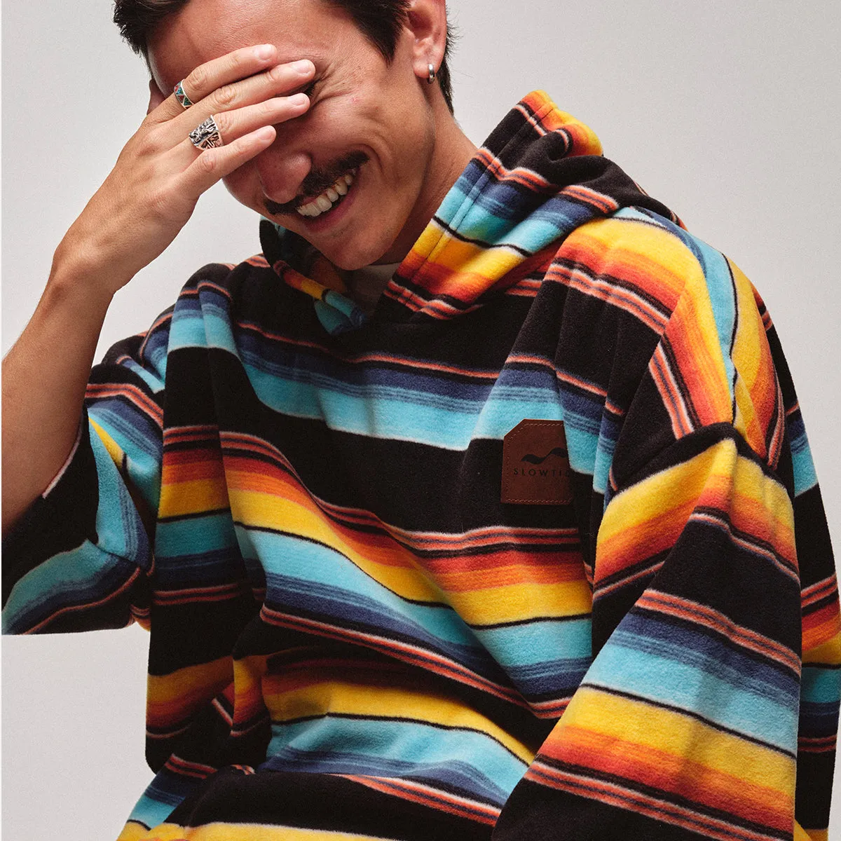 El Cap Chilling Fleece Poncho - L/XL