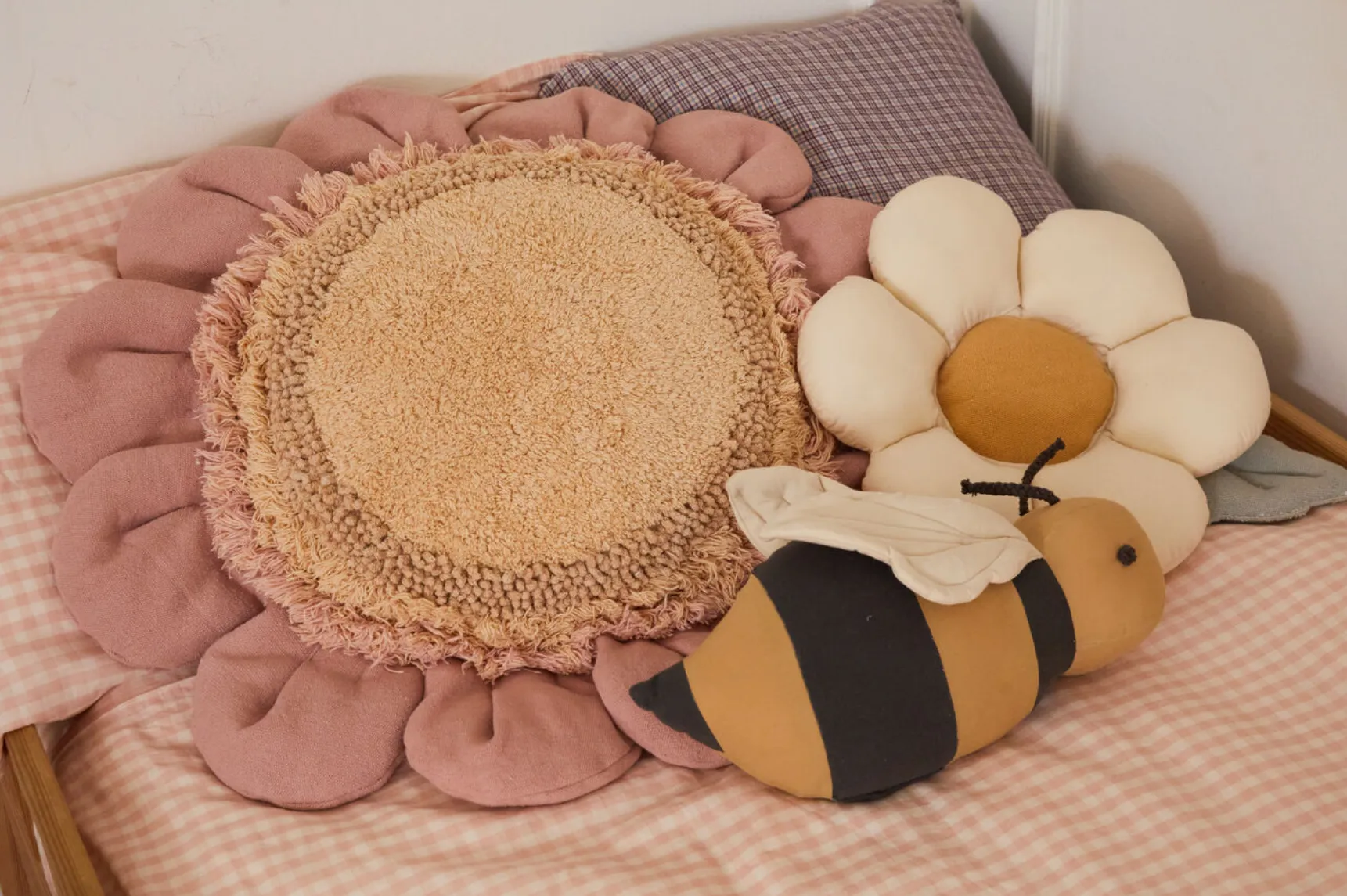 Lorena Canals Cushion Little Daisy